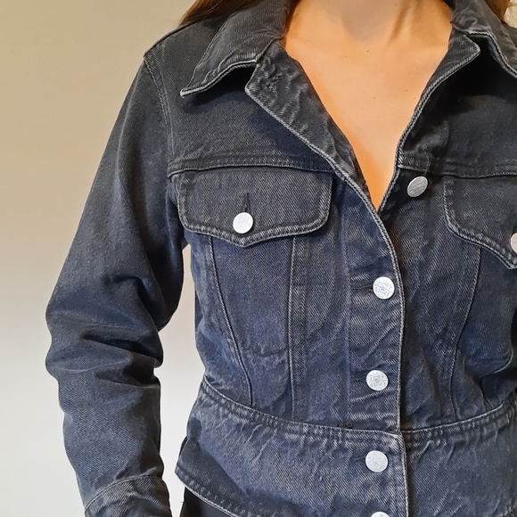 Vintage Dark Denim Jacket - Picture 7 of 9